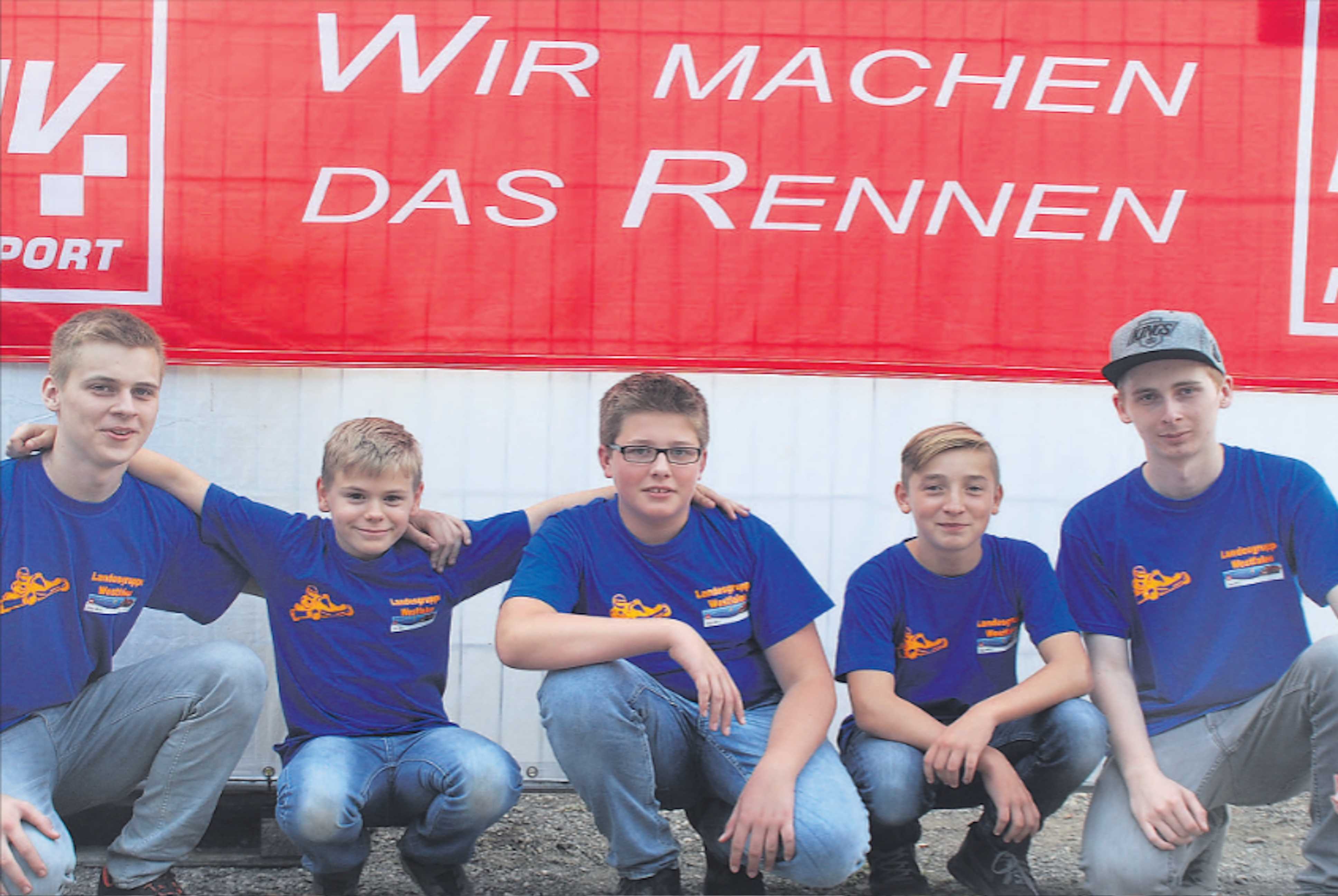 Erstmalig traten die Fahrer im Jugendkart der Landesgruppe Westfalen – ein Zusammenschluss der Vereine MSF Plettenberg, MC Wüsten, AMC…